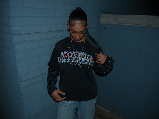 “MOVING DIFFERENT”Double-Layered Long Sleeve (BLK)