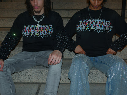 “MOVING DIFFERENT”Double-Layered Long Sleeve (BLK)