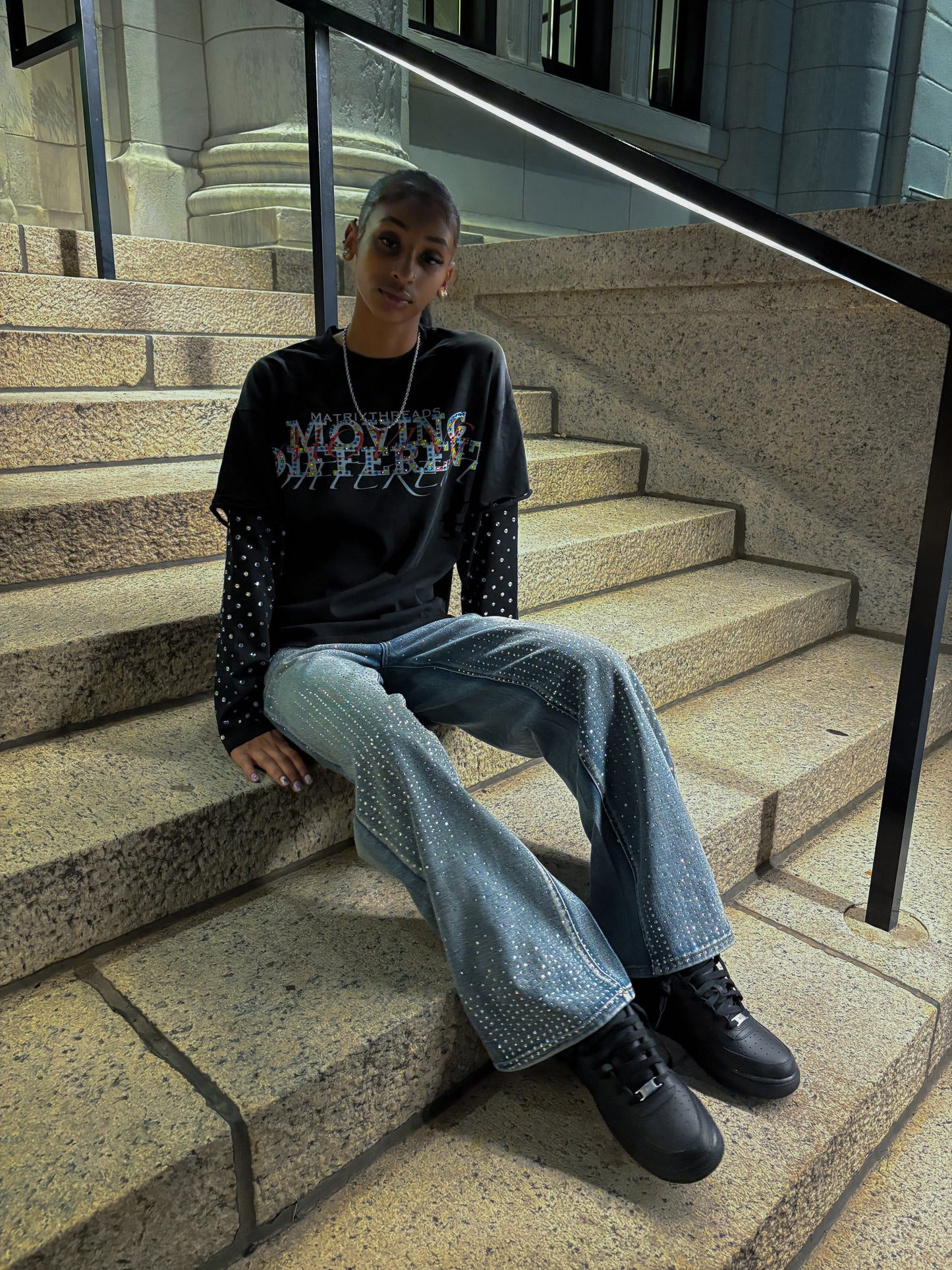 “MOVING DIFFERENT”Double-Layered Long Sleeve (BLK)