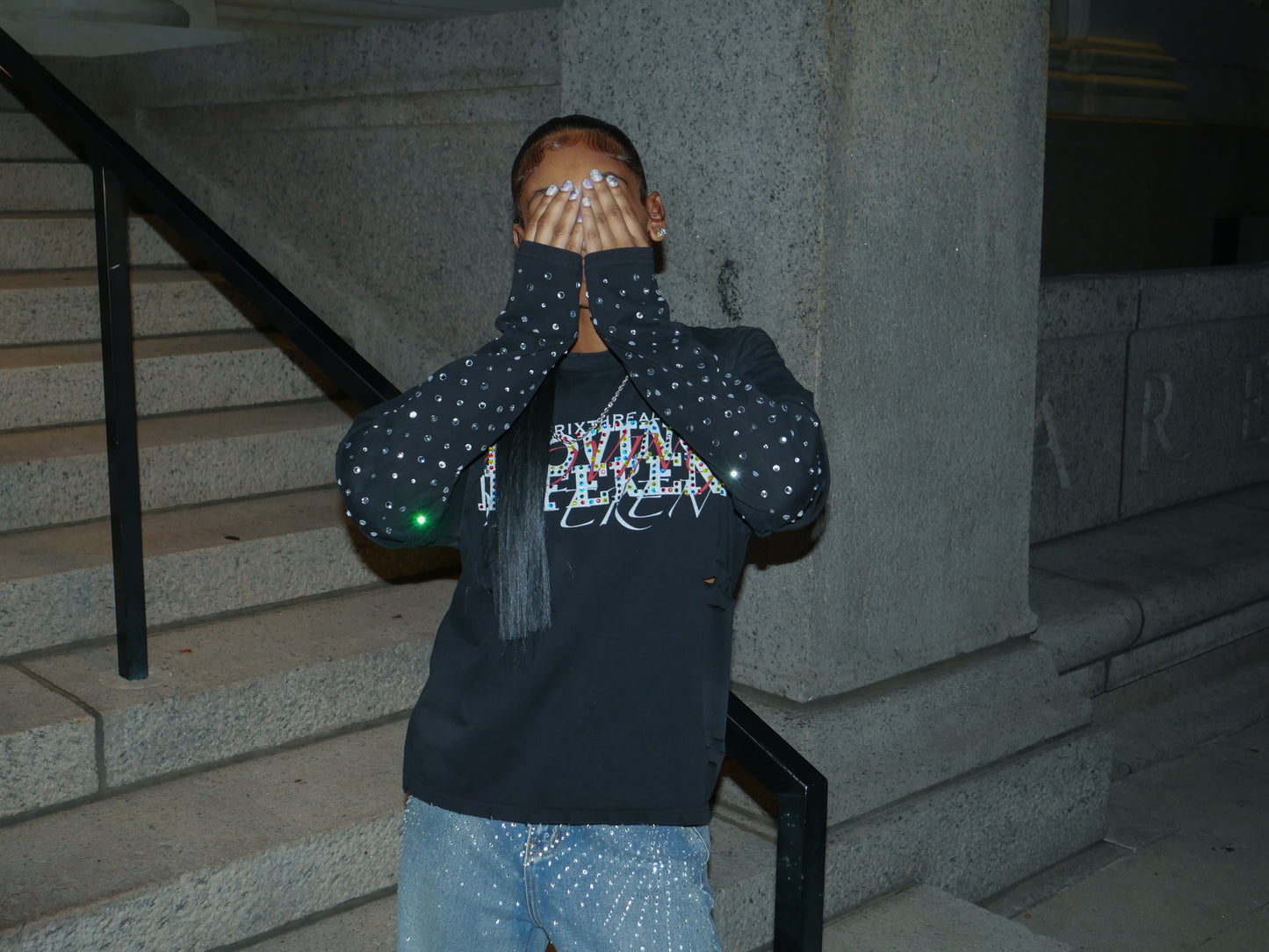 “MOVING DIFFERENT”Double-Layered Long Sleeve (BLK)